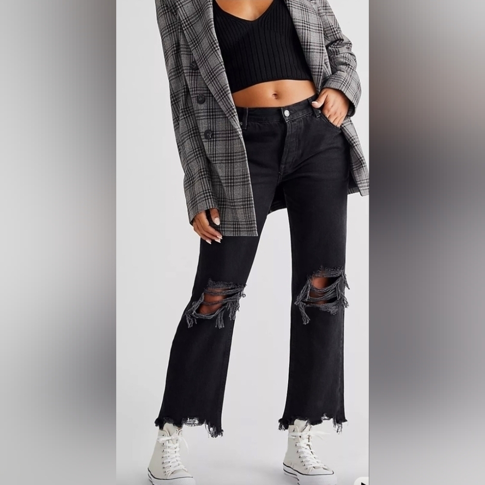 Free People Maggie Mid-Rise Button Fly Crop Straight-Leg Jeans Black Size 30